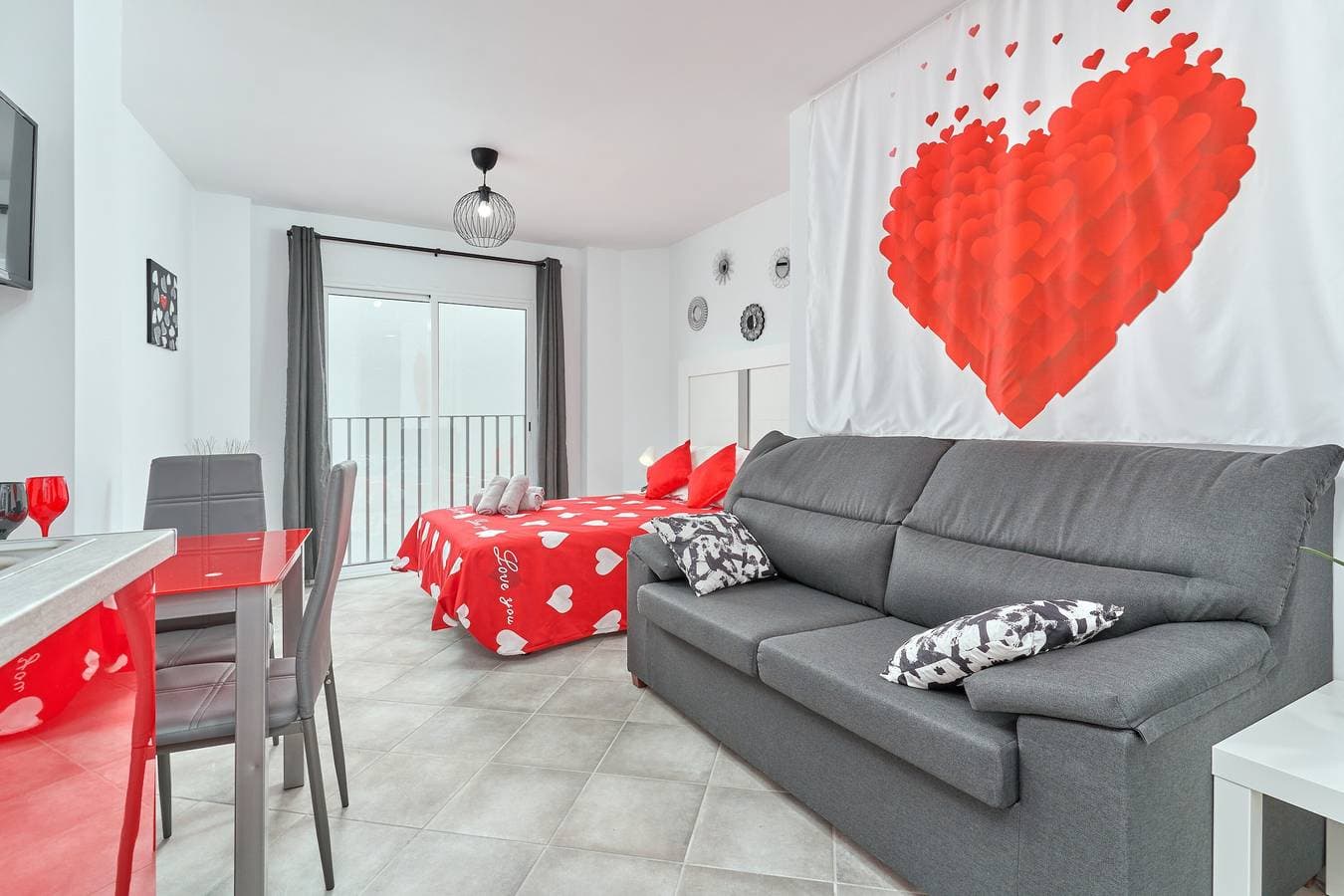 Foto 3 von 24: Einzimmerapartment "Nerja Boutique Beauty 204" mit Gemeinschaftspool und WLAN