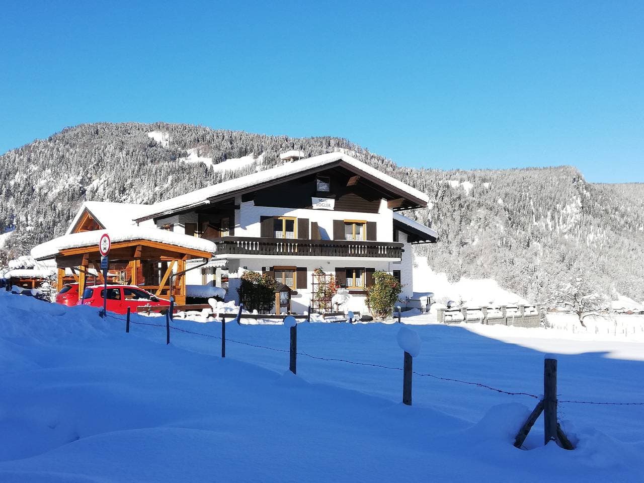 Foto 3 von 33: Ferienwohnung Nebelhorn mit Bergblick, Balkon und Wi-Fi