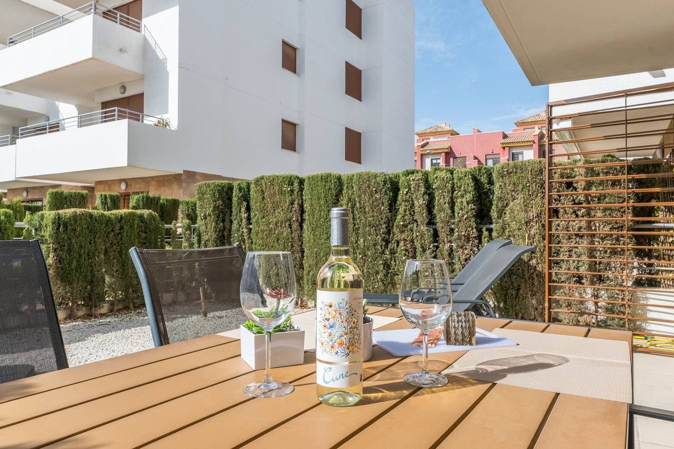 Foto 4 von 26: Ferienwohnung 'Terrazas de Campoamor Sunrise' mit Privatterrasse, WLAN und Klimaanlage