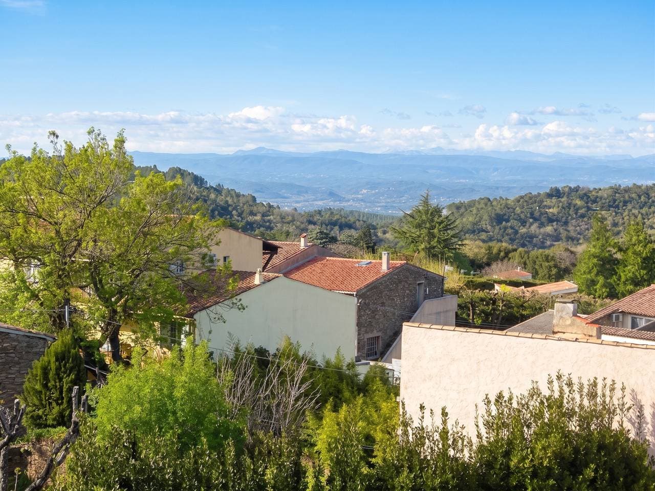 Foto 8 von 30: Bequemes Haus in La Garde-Freinet, 160 m², Stadtblick