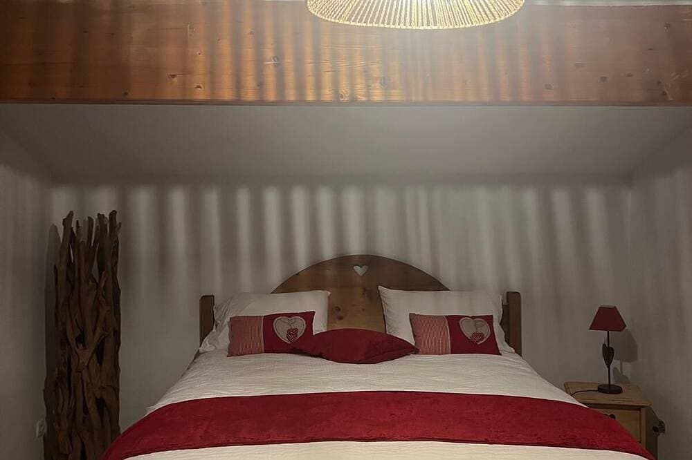 Foto 2 von 17: Exclusive suite****150m2 in mountain inn 2 bedrooms spa private sauna