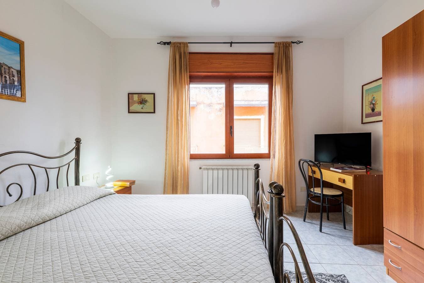 Foto 9 von 36: Doppelzimmer 206 mit Klimaanlage