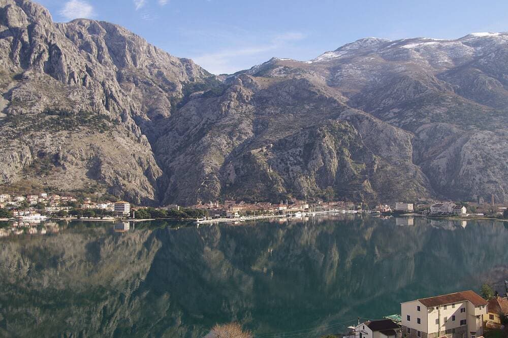 Foto 10 von 23: Beautiful apartment with pool and sea view of Kotor