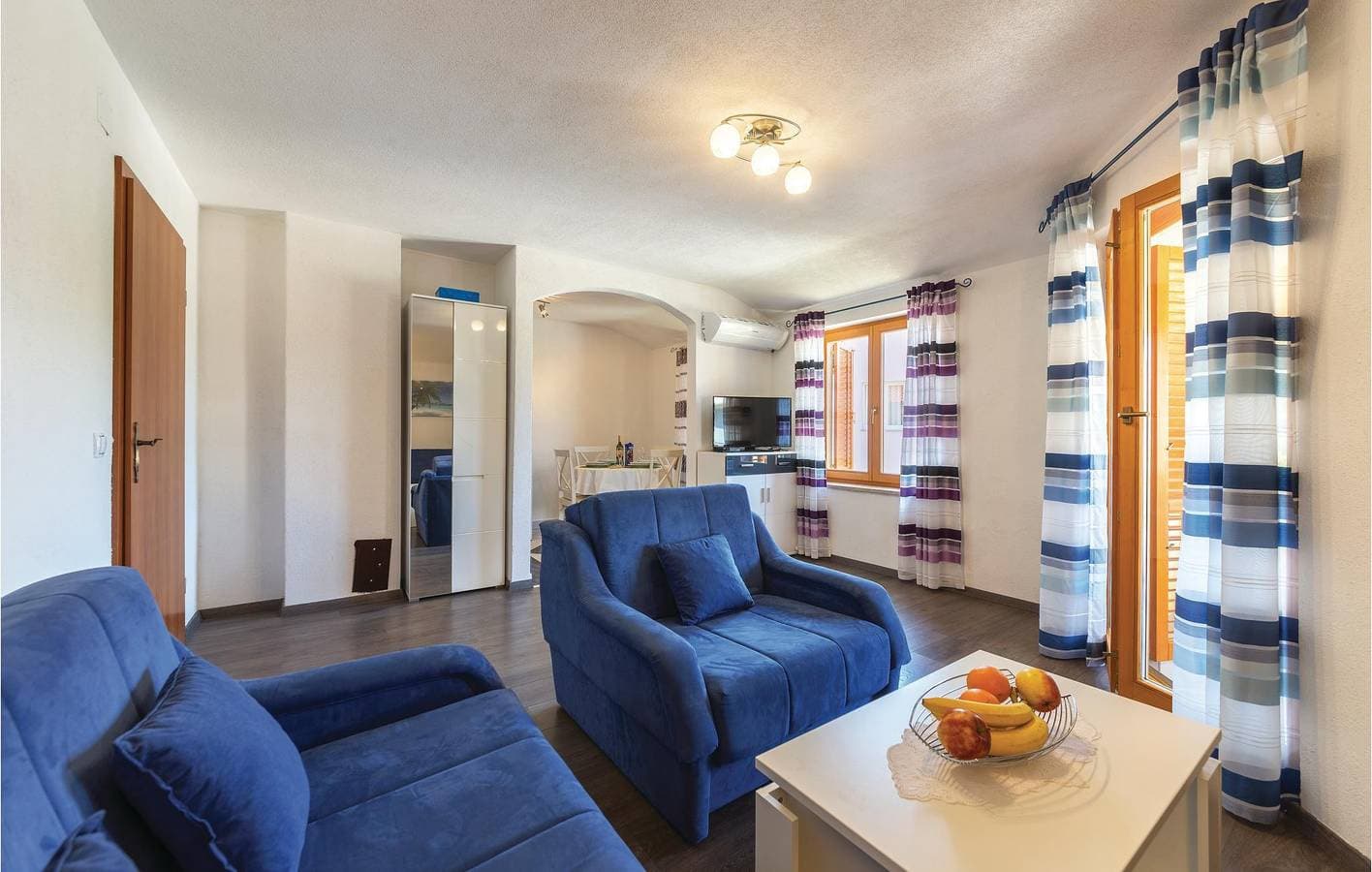 Foto 6 von 27: Gemütliche Ferienwohnung mit Terrasse, Parkplatz und WLAN in der Nähe von Valbandon und der Küste
