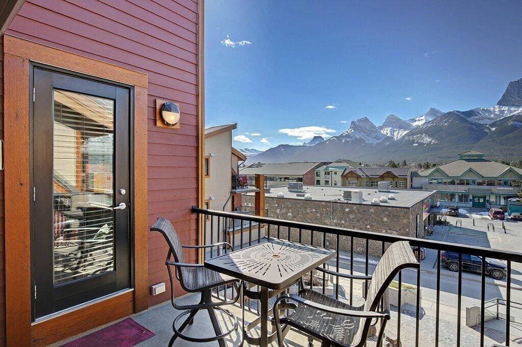 Foto 11 von 34: Canmore Place 312 | Innenstadt, Drei-Schwestern-Blick