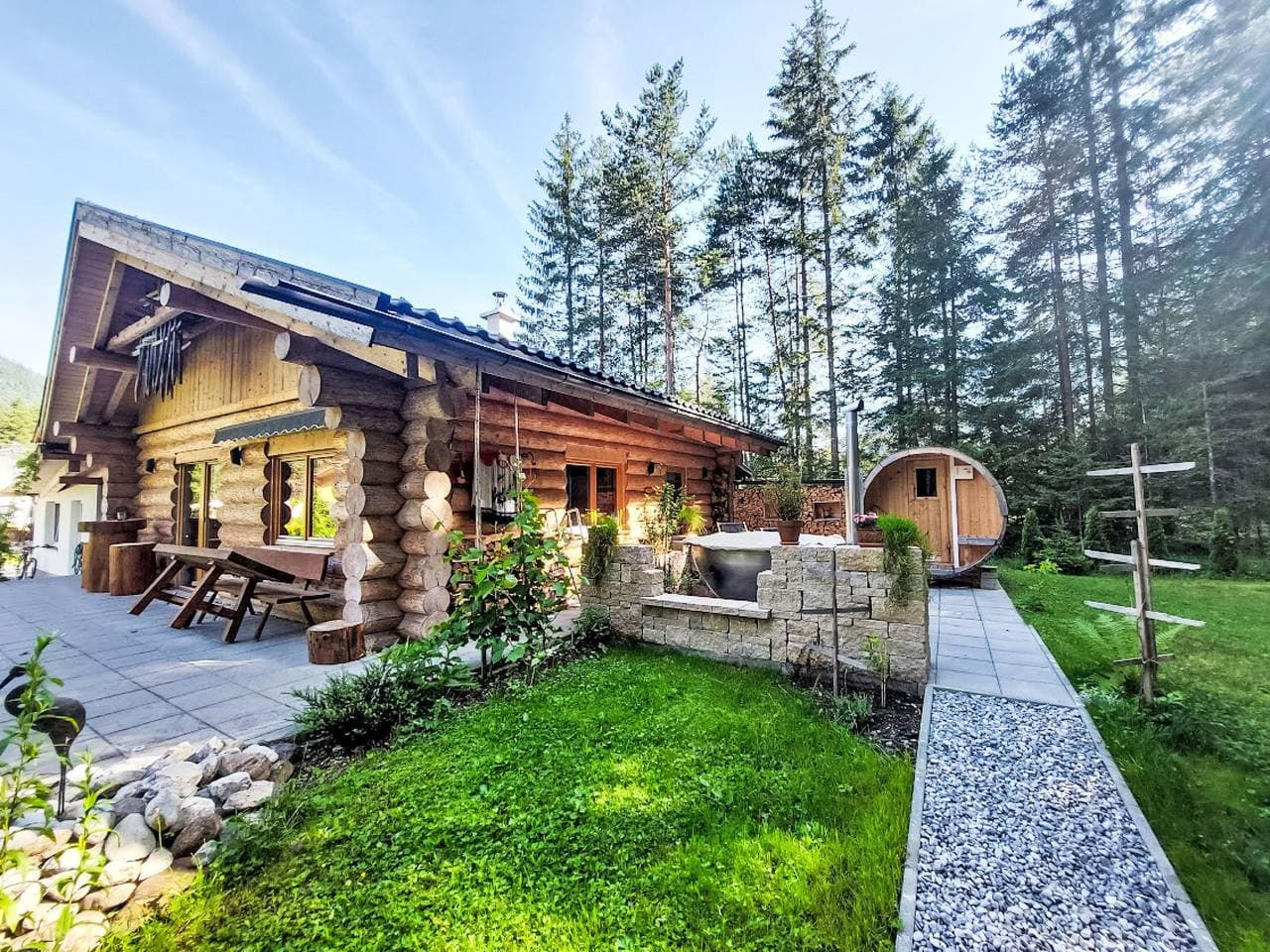 Stanzach 18 km von Reutte: Rustikales, freistehendes Holzhaus Chalet Lechtraum Massiv-Blockhaus 1