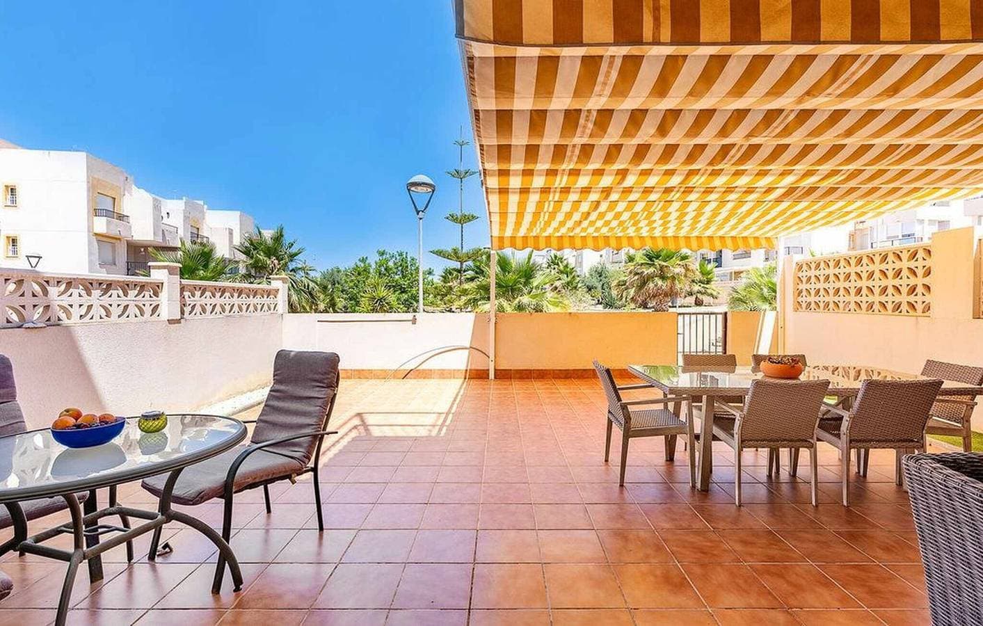 Foto 3 von 40: Ferienwohnung "El Toyo" mit Gemeinschaftspool, privaten Terrassen und WLAN