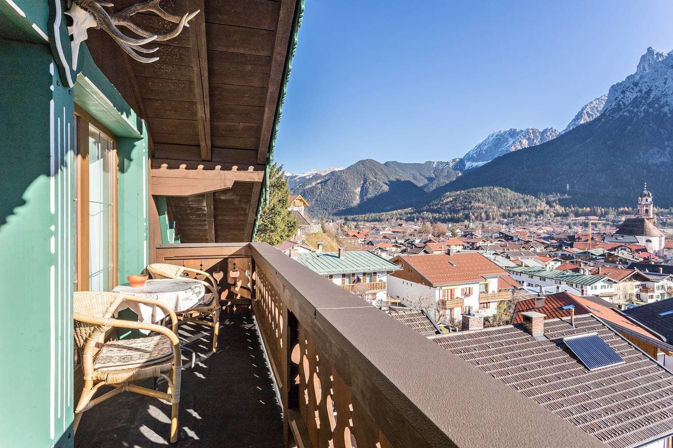 Foto 2 von 25: Ferienwohnung Bergkristall in Skiliftnähe mit Bergblick, WLAN und Balkon