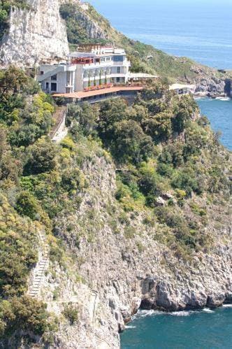 Foto 5 von 11: Superior Double Room with Balcony and Partial Sea View