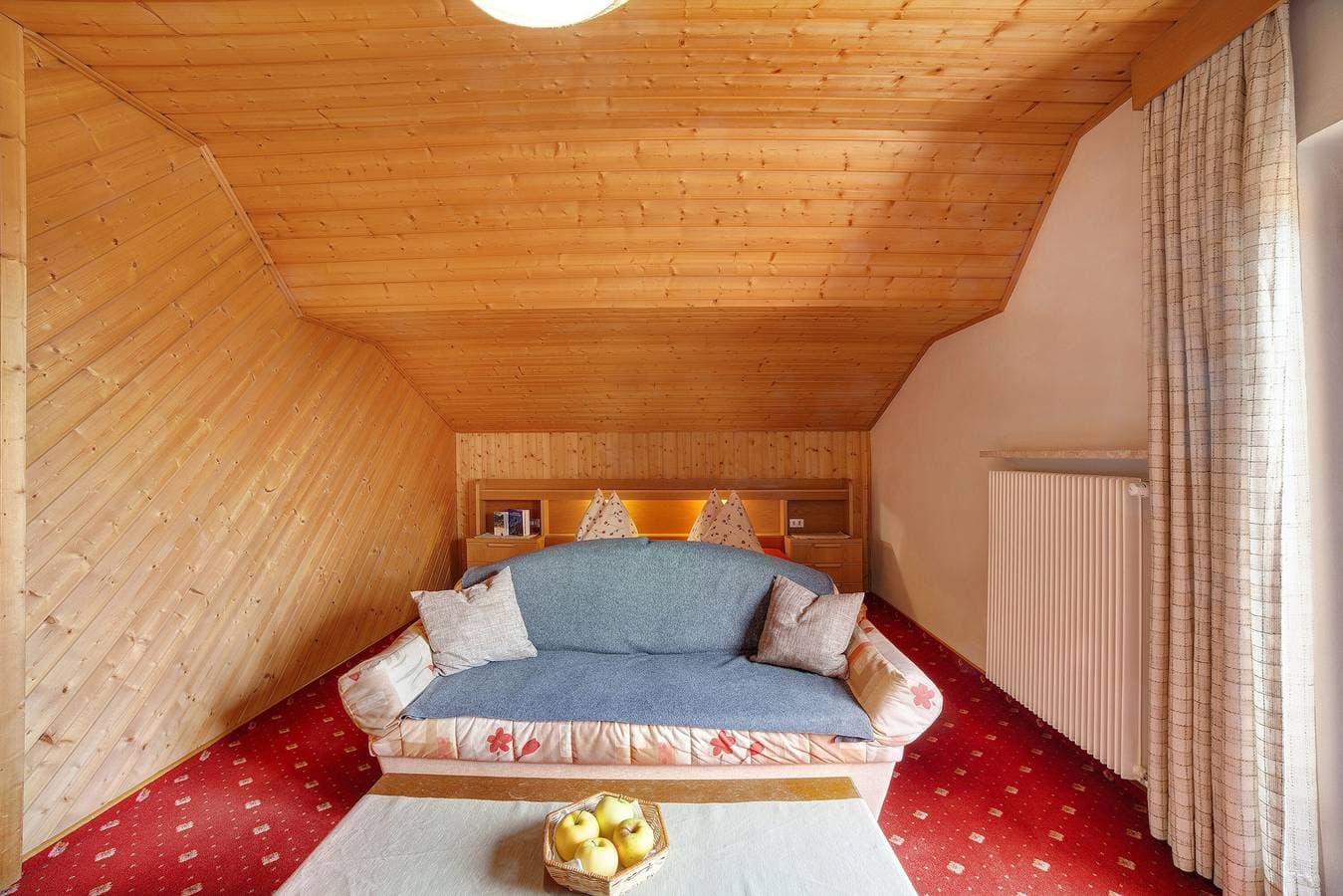 Foto 7 von 22: Ferienwohnung 'Sankt Corbinian 3' mit Bergblick, Balkon und Gemeinschaftsgarten