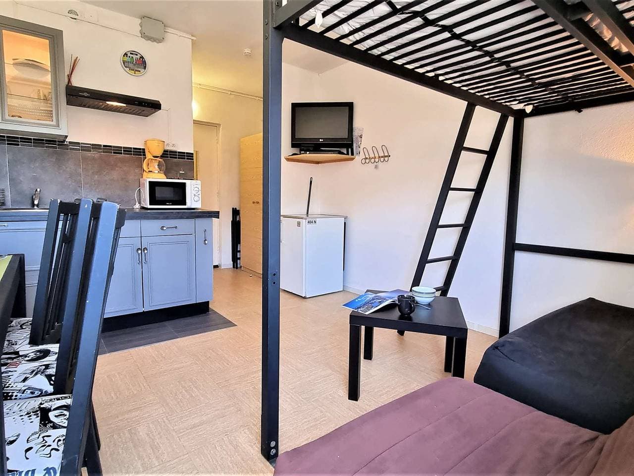 Foto 3 von 12: Studio 2/3 Personen, nahe Sessellift, Wifi, Parkplatz