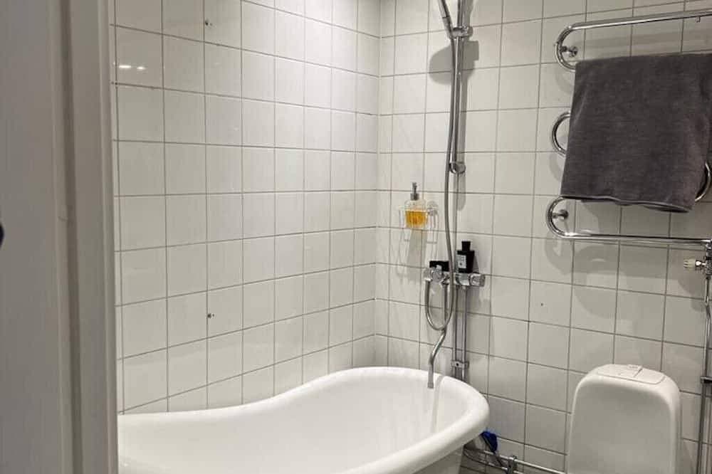 Foto 11 von 30: Vibrant neighbourhood in the heart of popular Södermalm. Safe and central street