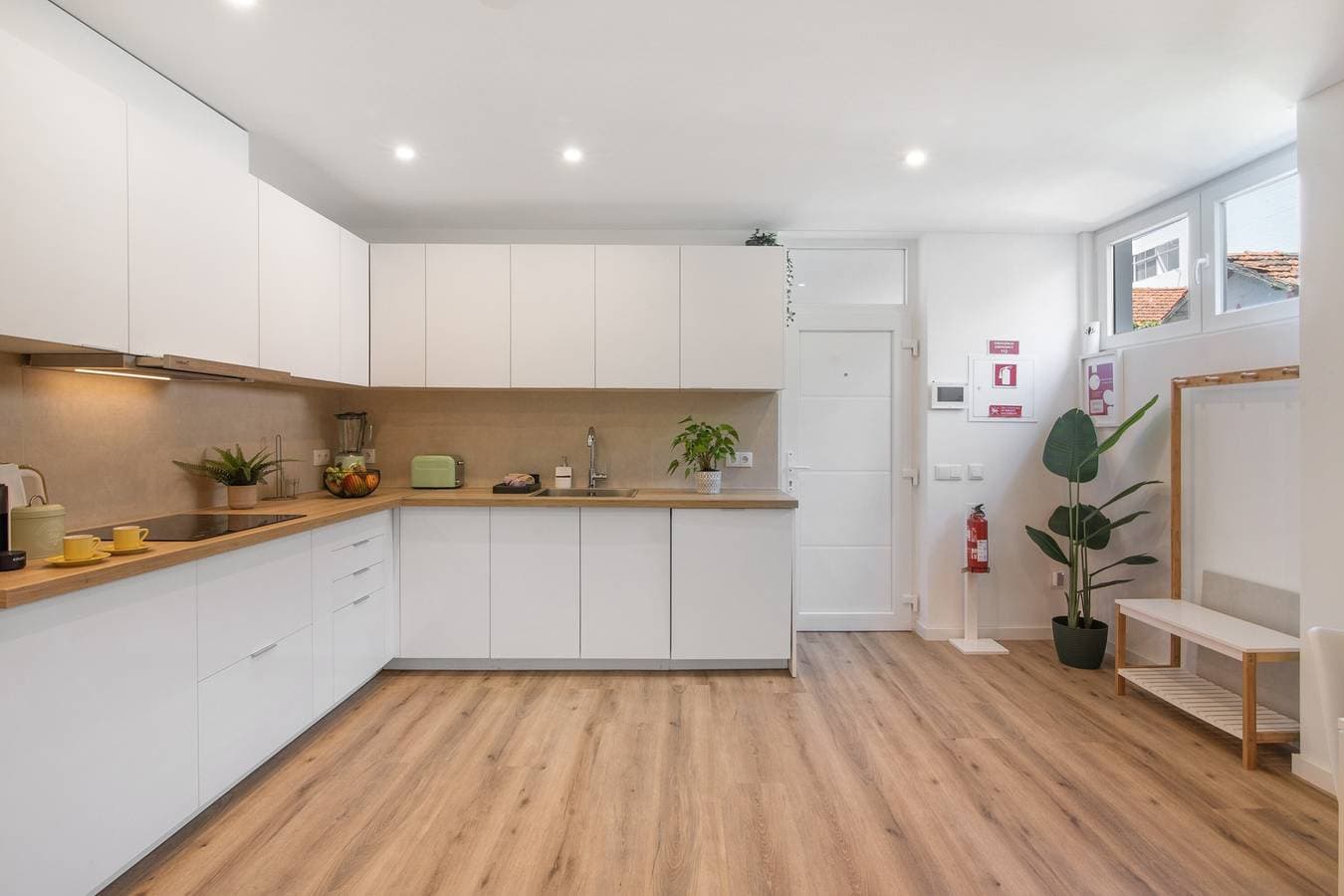Foto 12 von 24: Ferienwohnung 'Downtown Lux' mit gemeinsamer Terrasse, Wi-Fi und Klimaanlage
