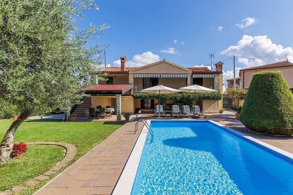Villa Maria 1