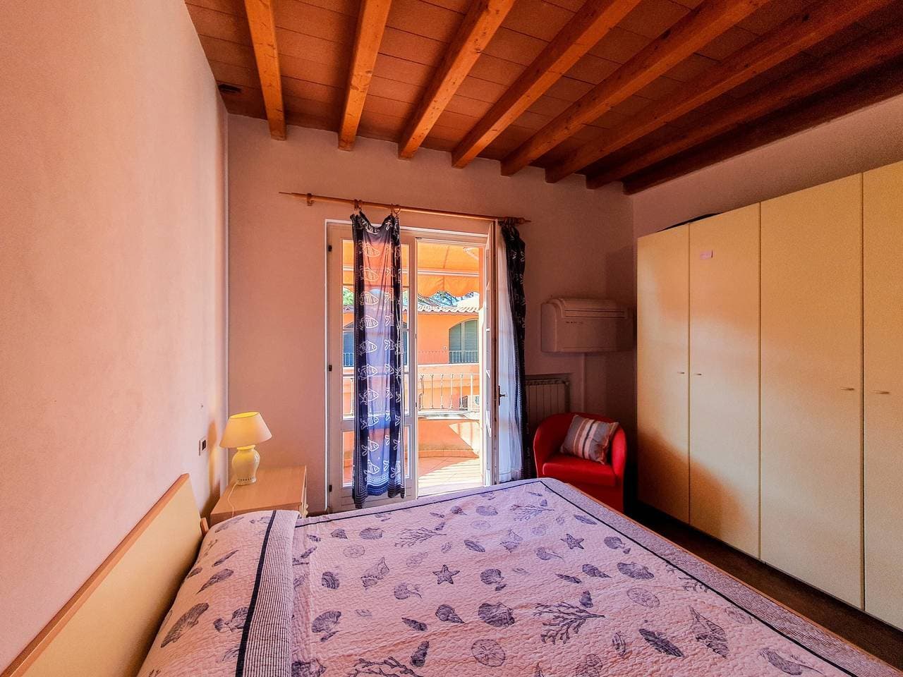 Foto 5 von 26: Apartment 'Casa Zuccale' mit Meerblick, Gemeinschaftspool und Terrassen