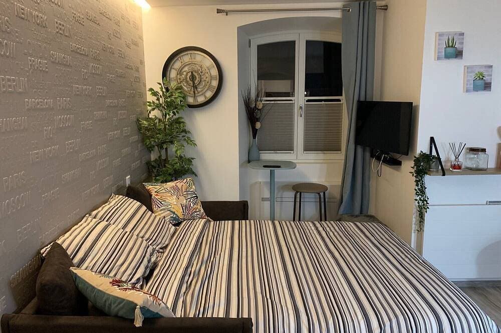 Foto 2 von 14: Studio-Stadt-Ensuite mit Dusche-Stadtblick