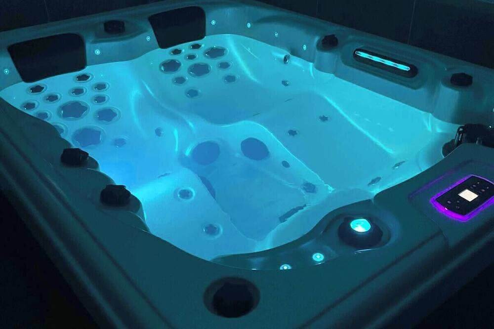 Foto 9 von 17: Villa mit Whirlpool direkt am Meer