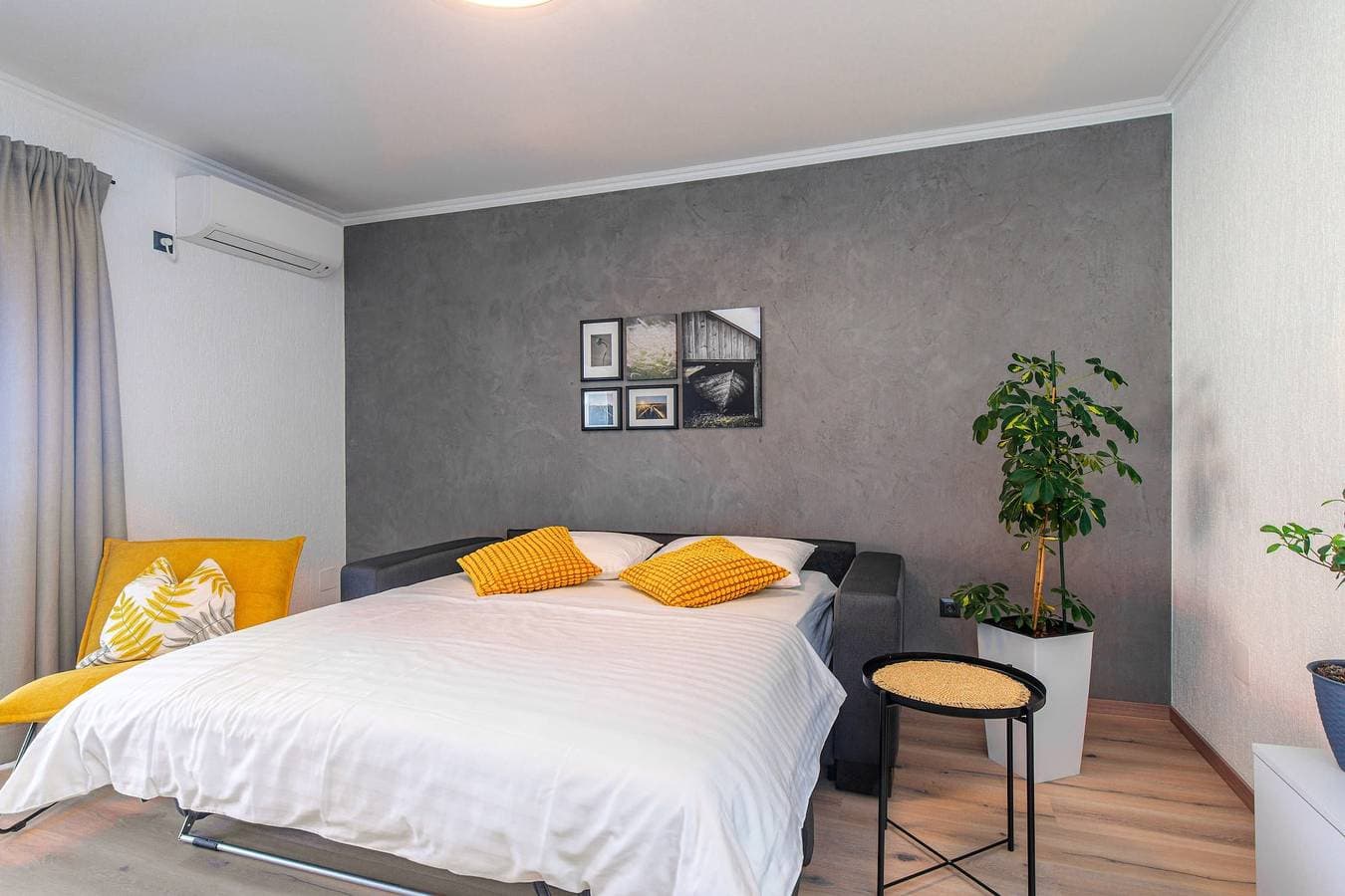 Foto 12 von 40: Stilvolles Apartment LiJan °3 mit Meerblick und beheiztem Pool