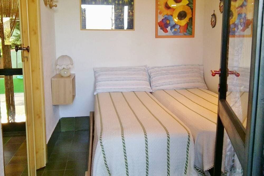Foto 3 von 30: Villasimius in privatem Dorf am Meer Hause in Vermietung für August / September
