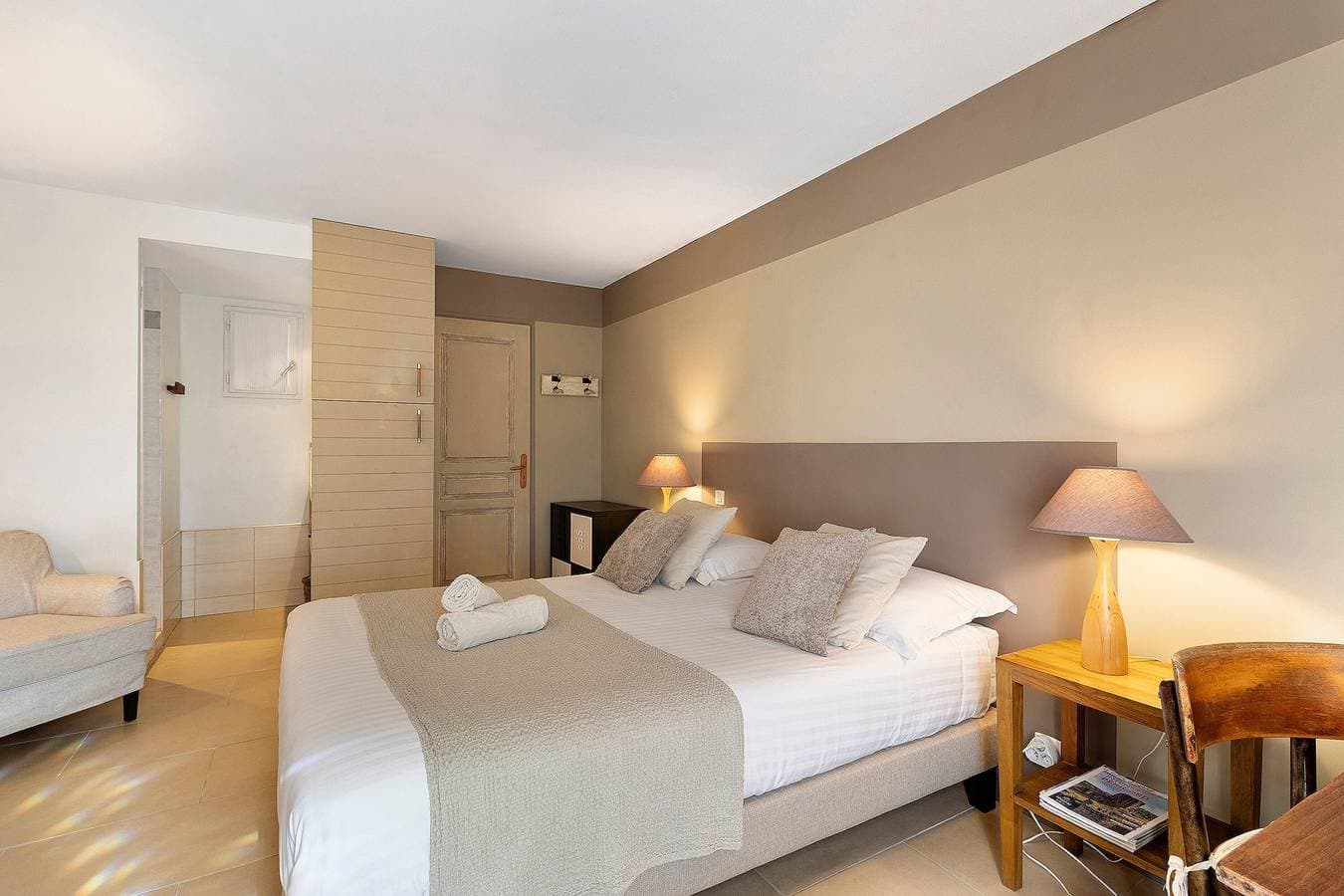 Foto 12 von 30: Gästezimmer „Chambre Beige“ mit Gemeinschaftspool, nahe Sarlat
