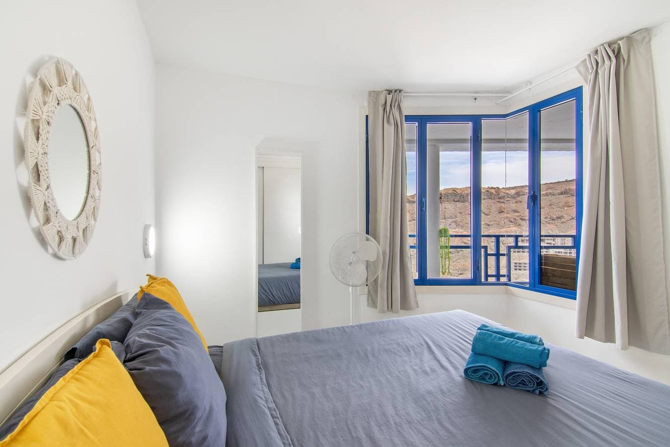 Foto 8 von 38: Ferienwohnung 'Stunning Sunset Ocean View' mit Meerblick, Gemeinschaftspool und WLAN