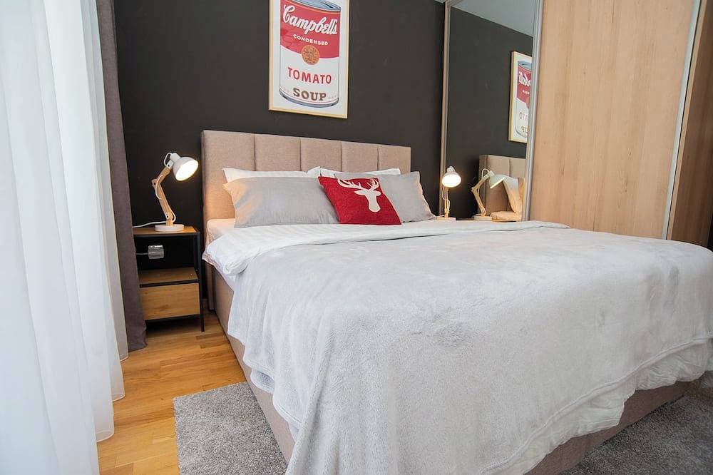 Foto 10 von 30: Stylish Two-Bedroom Apartment | Ljubovic Hill Park