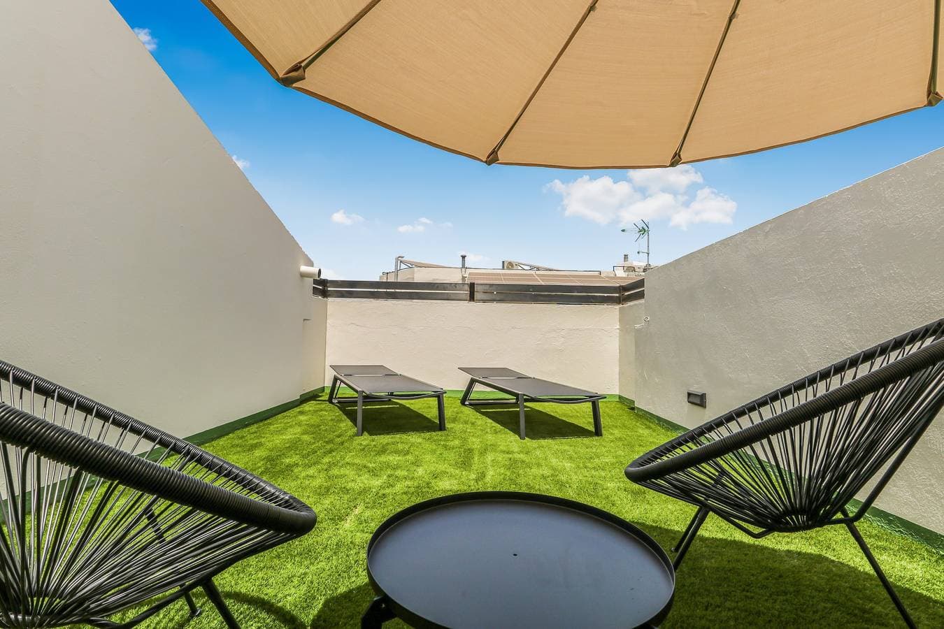 Foto 2 von 14: Ferienwohnung für 5 Personen mit Terrasse