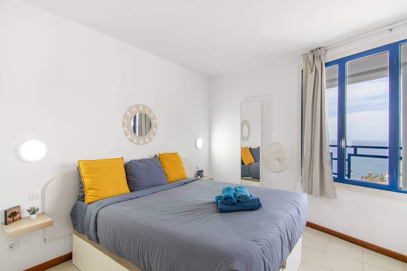 Foto 7 von 38: Ferienwohnung 'Stunning Sunset Ocean View' mit Meerblick, Gemeinschaftspool und WLAN