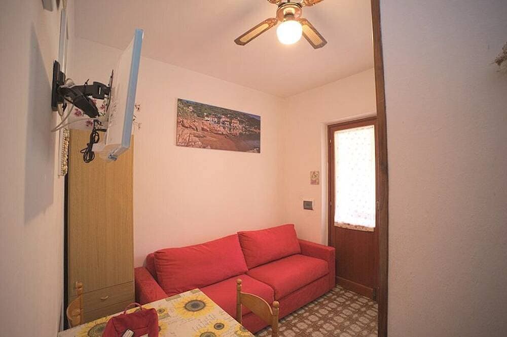 Foto 10 von 24: Appartamenti Margherita, Margherita-5 in einer Strandresidenz, Giglio Campese