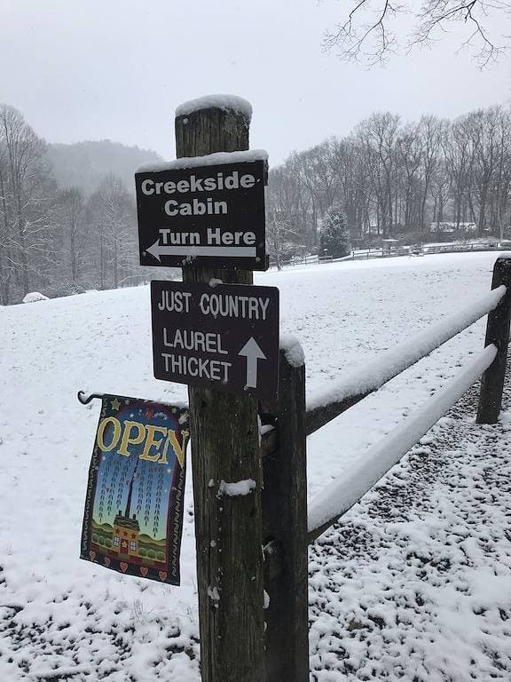 Foto 10 von 26: Creekside im Do Drop Inn