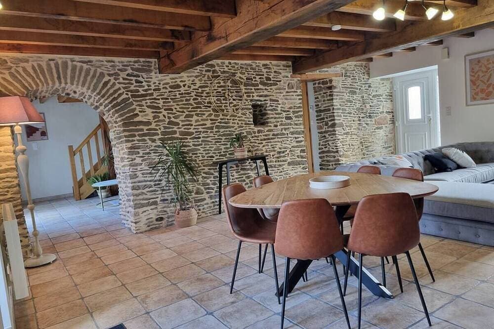 Foto 8 von 23: Au Mont De La Rive #Jacuzzi & Mont-Saint-Michel #