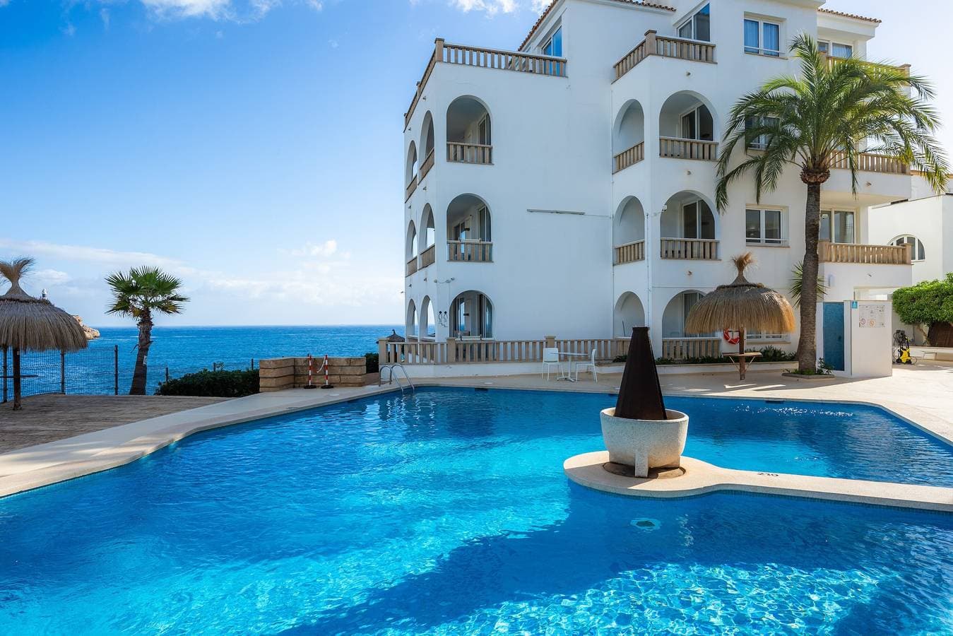 Orange Colom Seaside Apartments 1