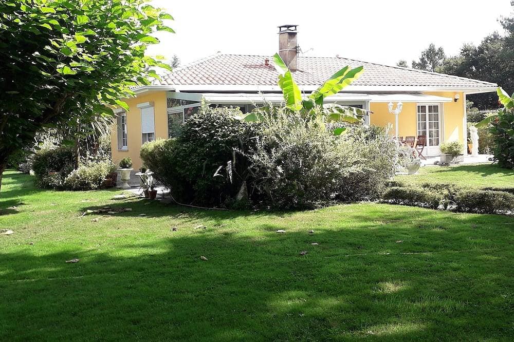 Foto 9 von 29: Comfortable house in an exceptionally quiet, leafy setting.