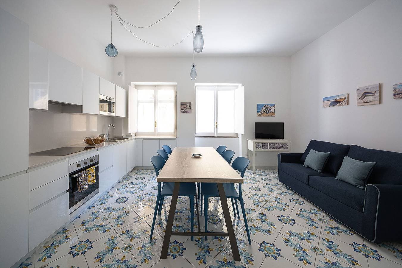 Foto 2 von 24: Ferienwohnung für 6 Personen mit Balkon