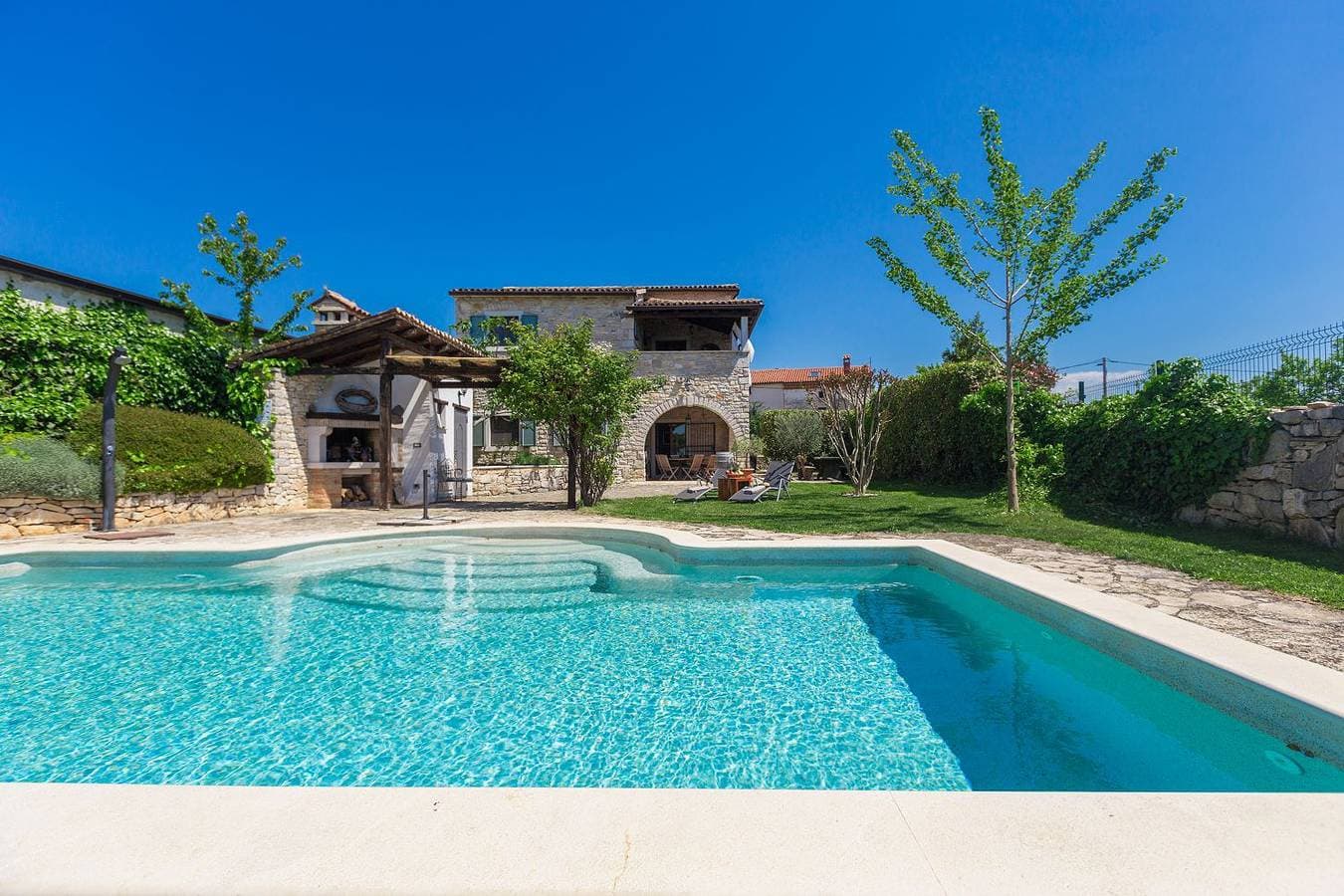 Beeindruckende Finca mit Privatpool, Meerblick, Babybett und besonderem Interieur 1