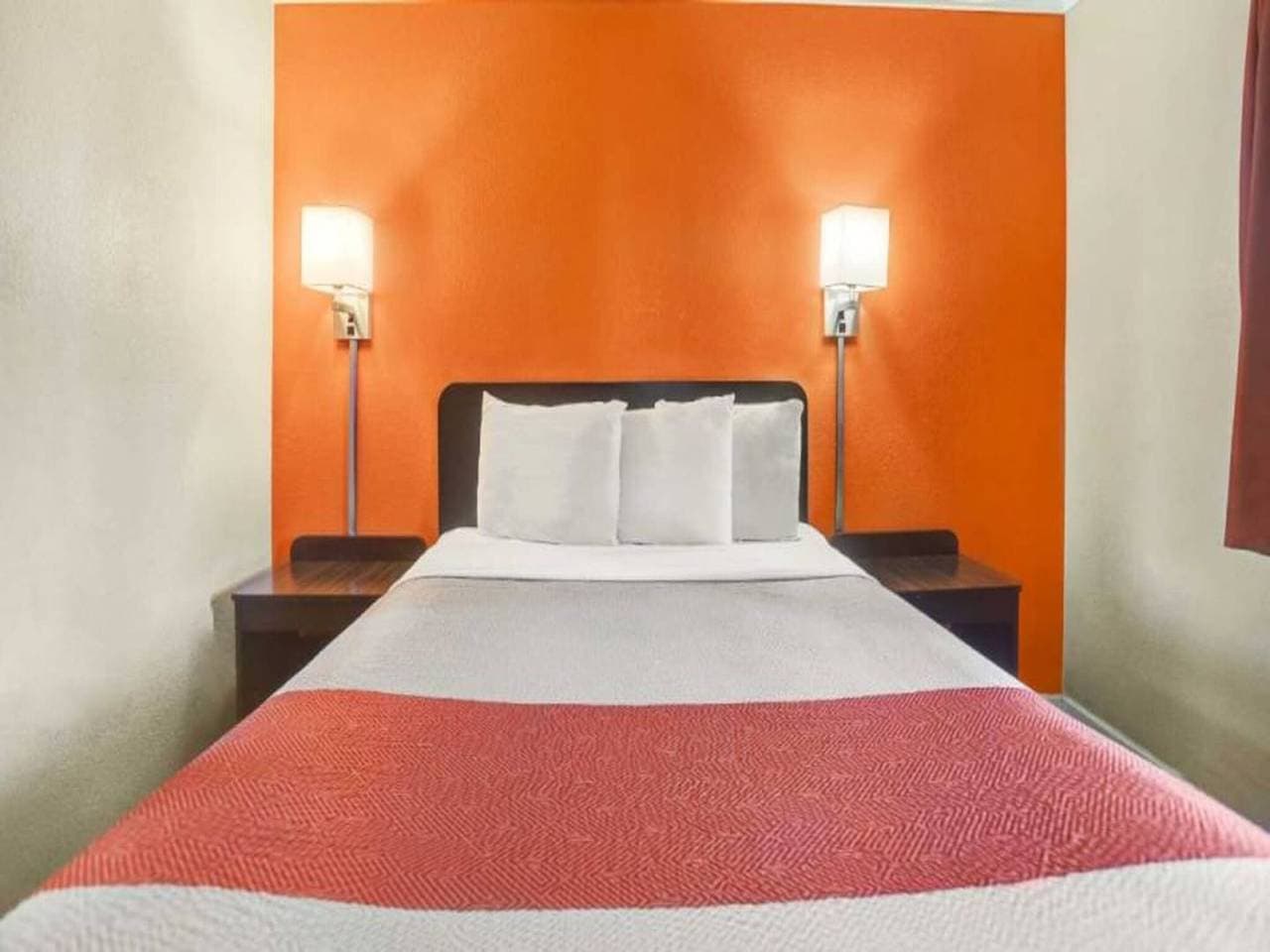 Foto 12 von 35: 1 Queen -bett | Nichtraucher, Micfridge