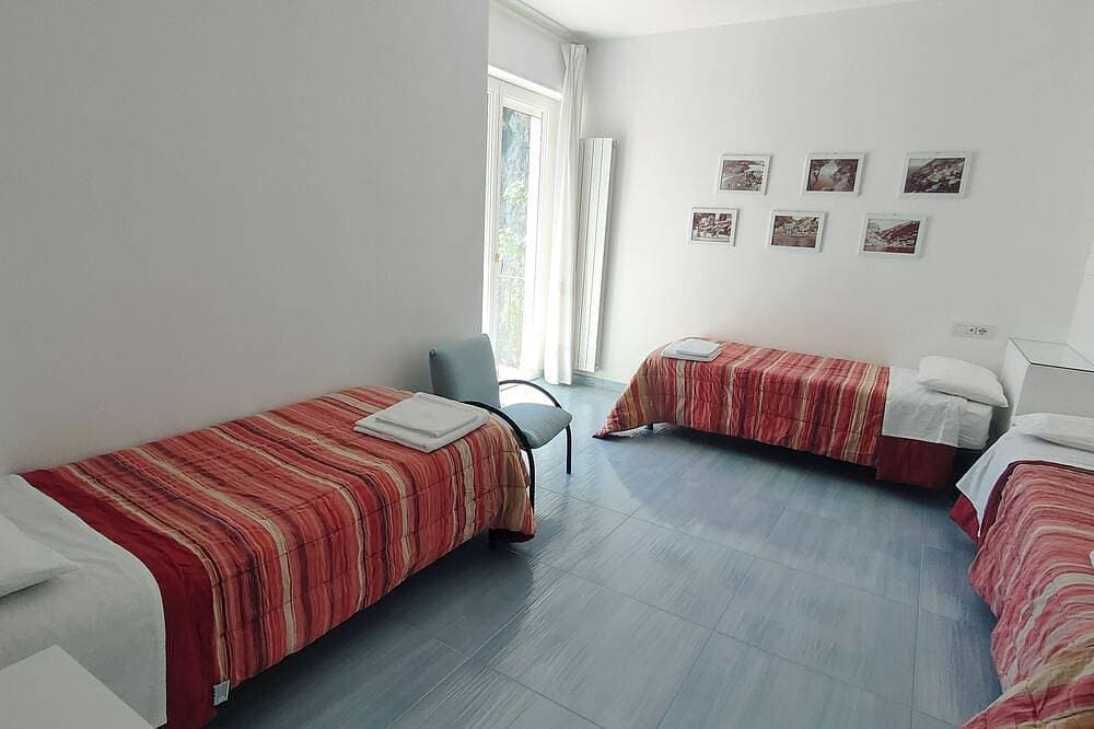 Foto 4 von 30: Villa mit spektakulärer Aussicht, in ruhiger Lage, sehr romantisch,