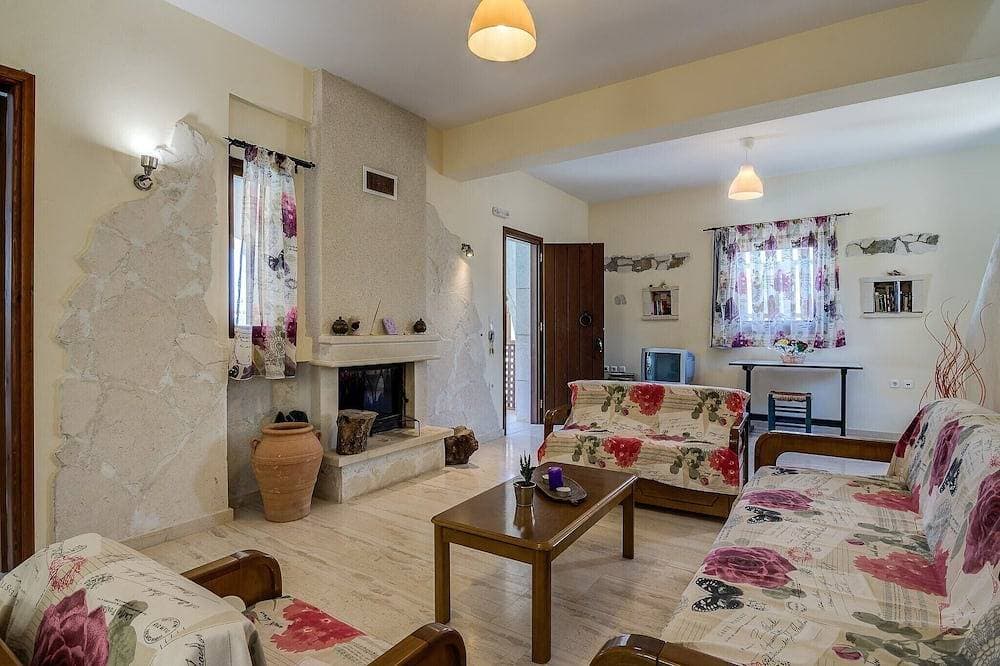 Foto 6 von 20: Artemis villa Makrigialos: 4 Schlafzimmer, privat pool, Meerblick, Wifi