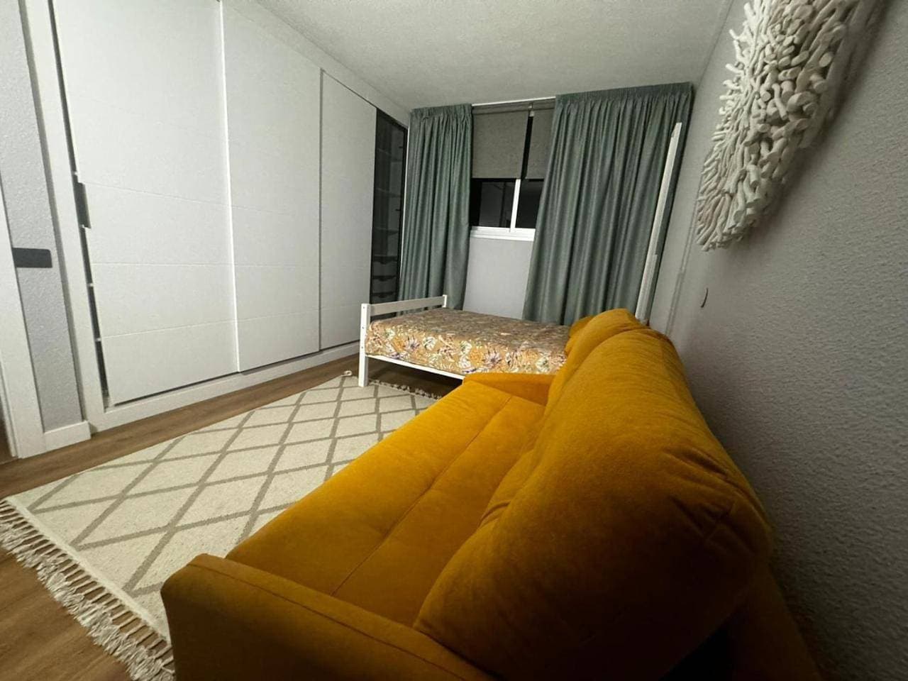 Foto 6 von 44: Two-Bedroom Apartment