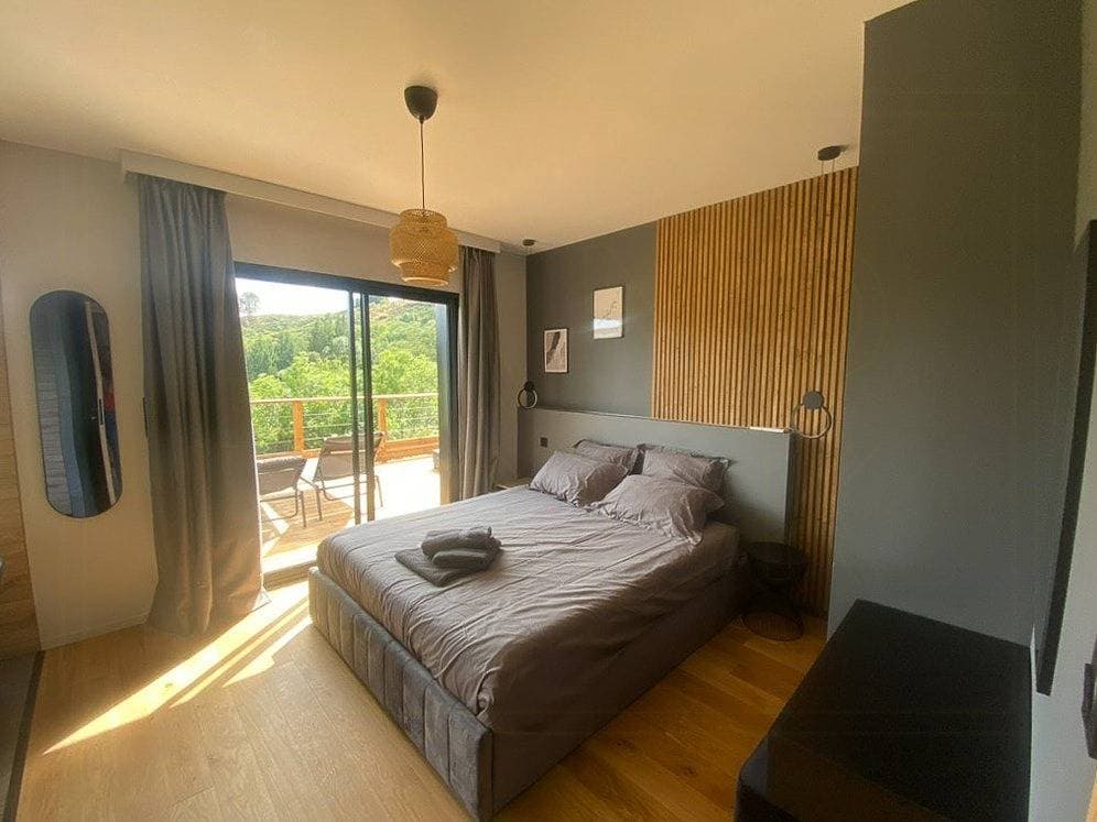 Foto 11 von 26: Moderne Villa mit Blick auf den Mont Lozère