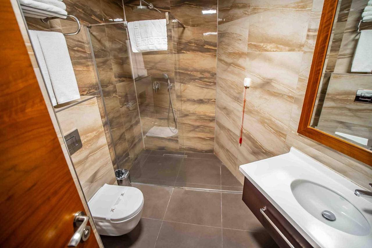 Foto 8 von 15: Standard Double Suite