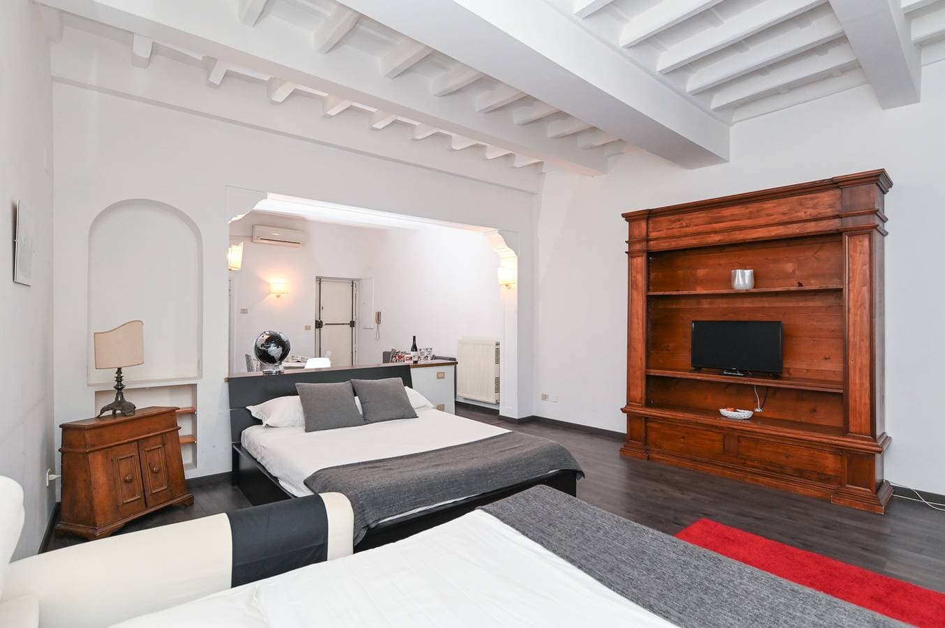 Foto 12 von 33: Gorgeous Trastevere Loft On The River