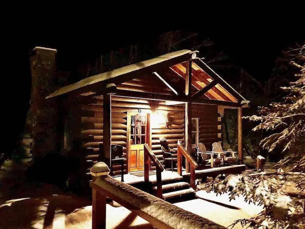 Foto 3 von 18: Rustic Log Cabin #6 - \"Fireside\"