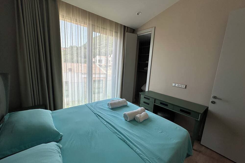 Foto 3 von 28: Cozy 3-Bedroom Villa in marvelous Hercegnovi with private pool