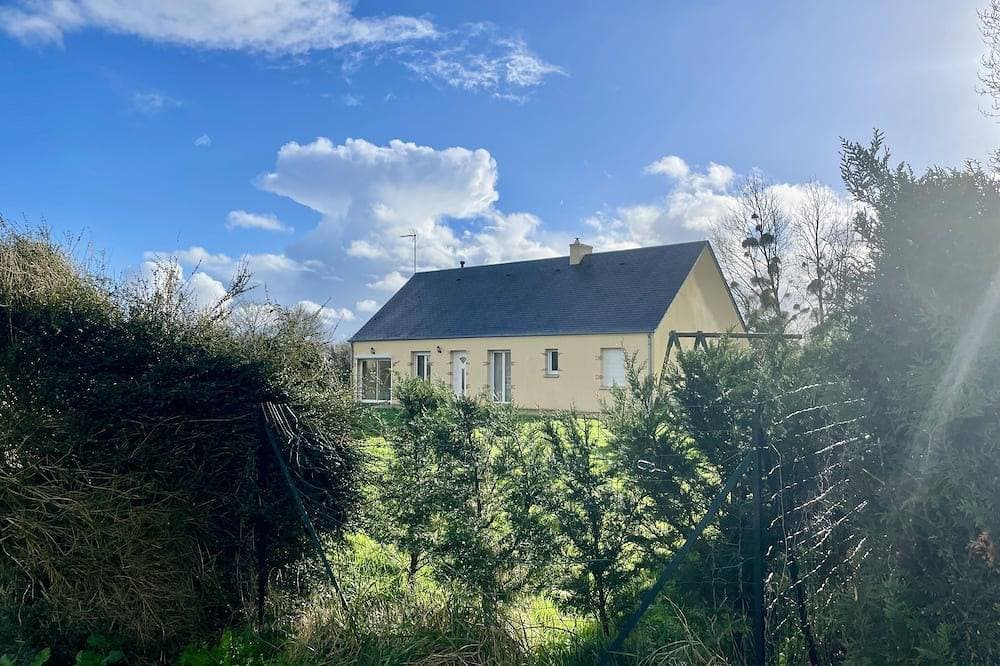 Maison Proche des Plages à Portbail-sur-mer. Accueil vos Animaux et Chevaux 1