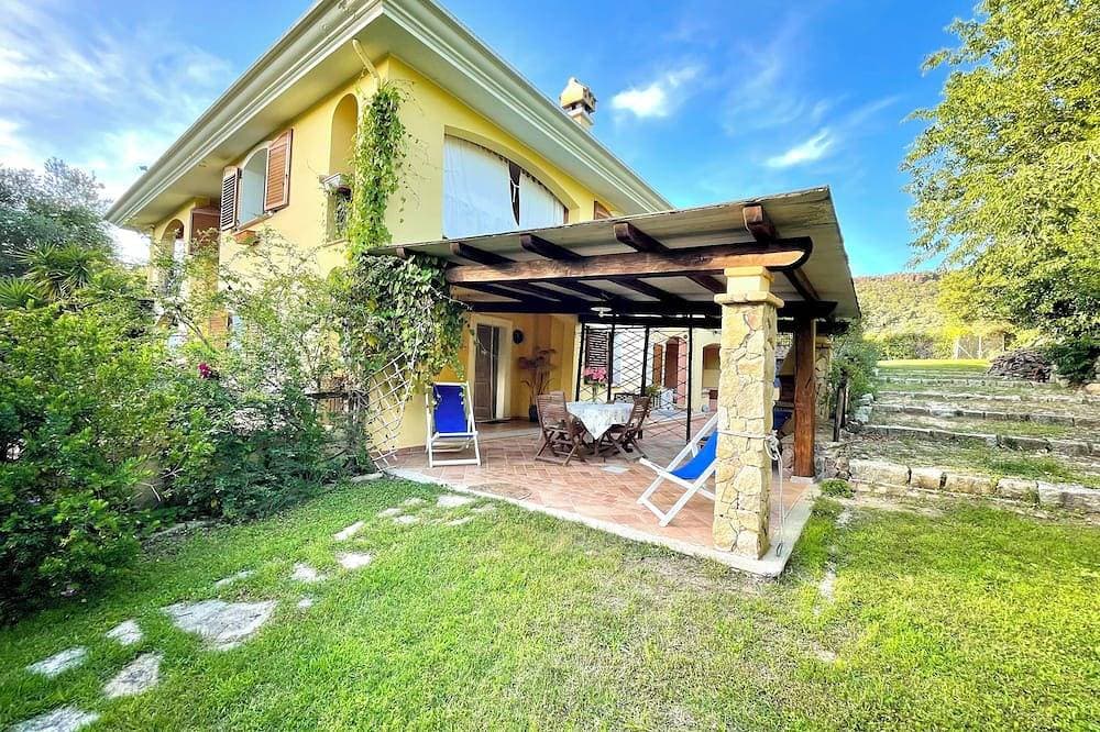 \" Villa Teresa con patio \" 1