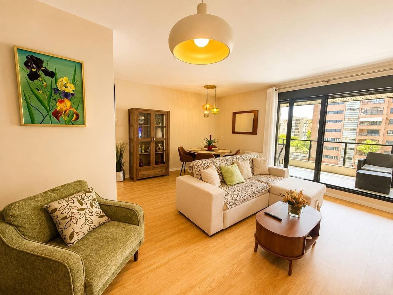 Foto 13 von 48: Ferienwohnung für 5 Personen mit Garten