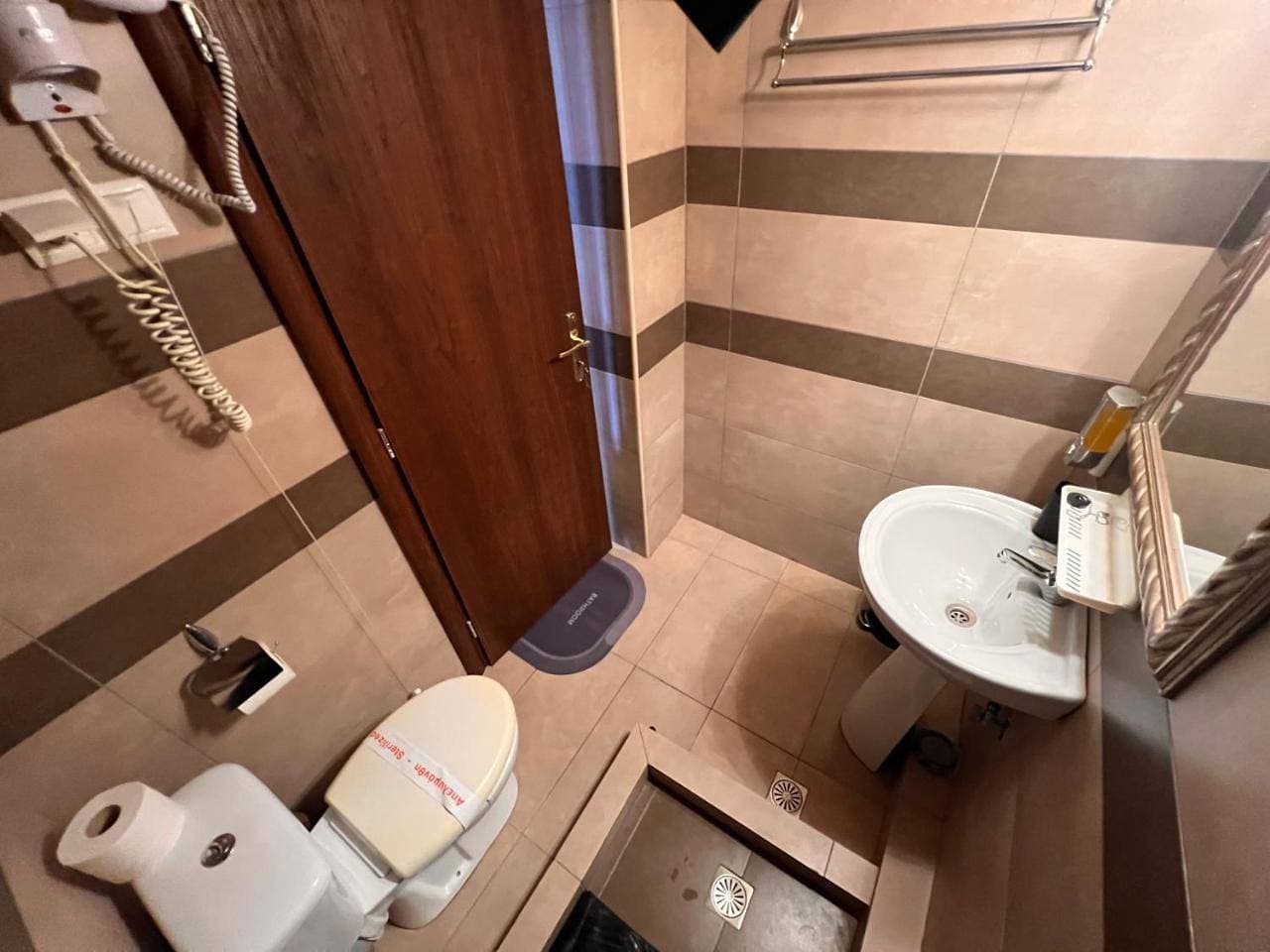 Foto 7 von 8: Budget Double Room