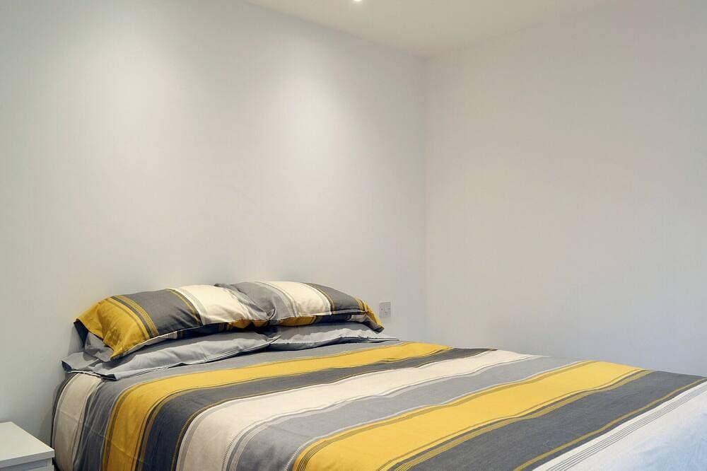 Foto 2 von 11: 3 Schlafzimmer Unterkunft in Godstone