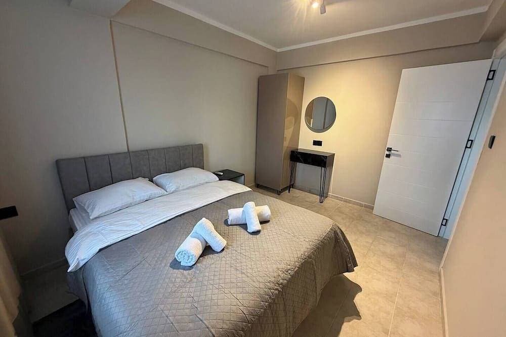 Foto 3 von 22: Pleasant Location 2Br Apt with Nice Views -- Keyifli Konumda Manzaralı 2+1 Daire